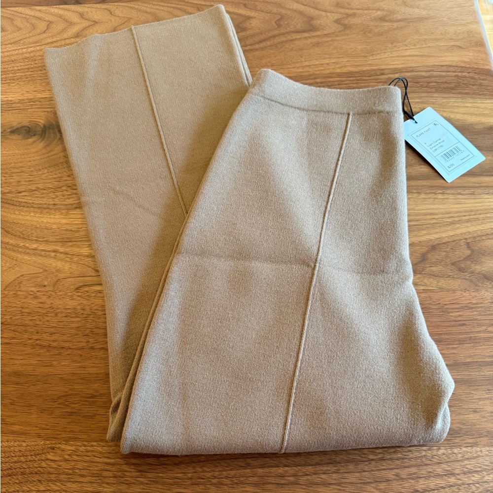 Theory Empire Wool Flare Knit Pant — Light Camel — Size 4 — NWT